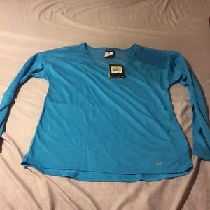 Nike driFit log sleeve